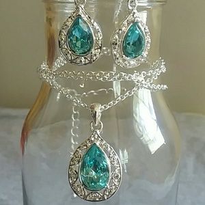AVON jewelry set
